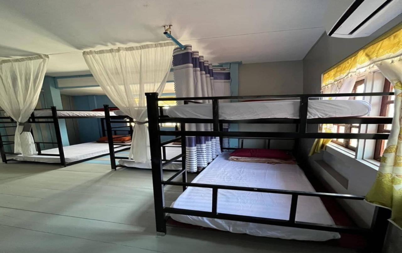 Vang Vieng Queen'S- Mountain View Hotel المظهر الخارجي الصورة