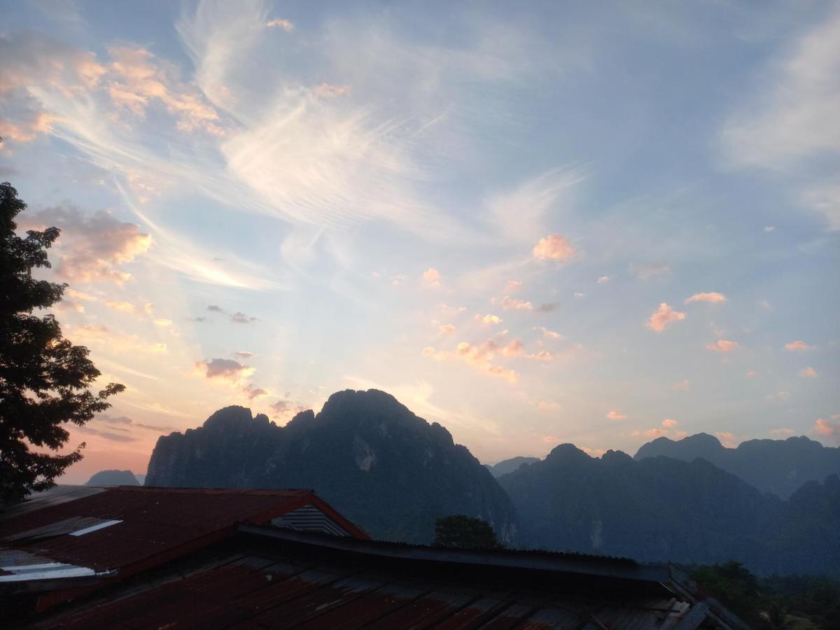 Vang Vieng Queen'S- Mountain View Hotel المظهر الخارجي الصورة