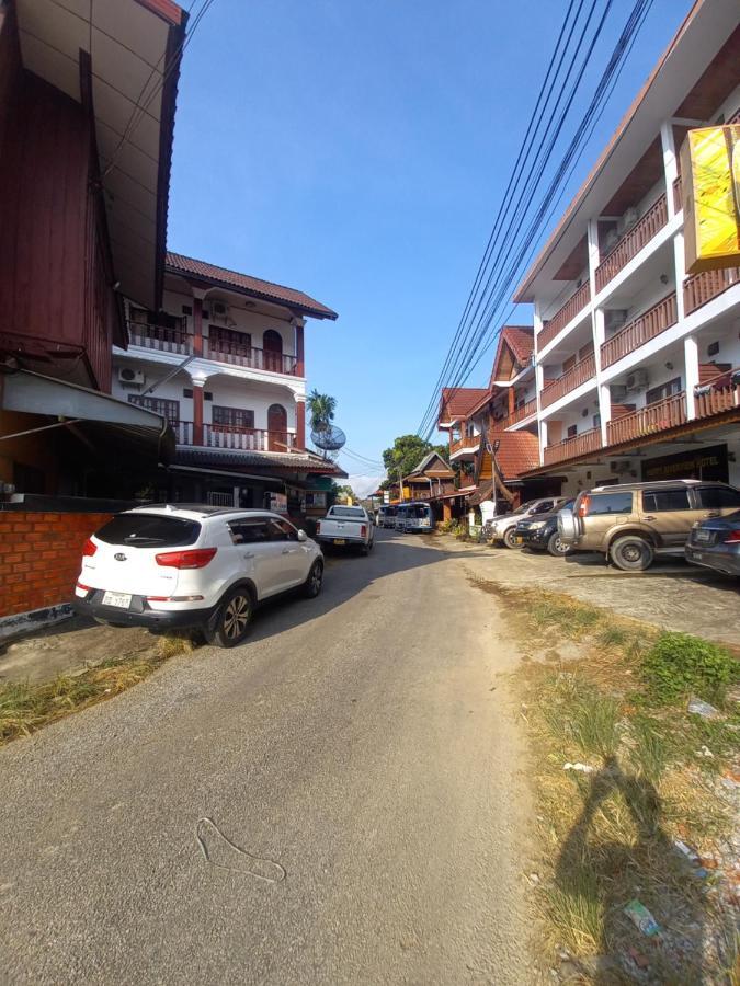 Vang Vieng Queen'S- Mountain View Hotel المظهر الخارجي الصورة