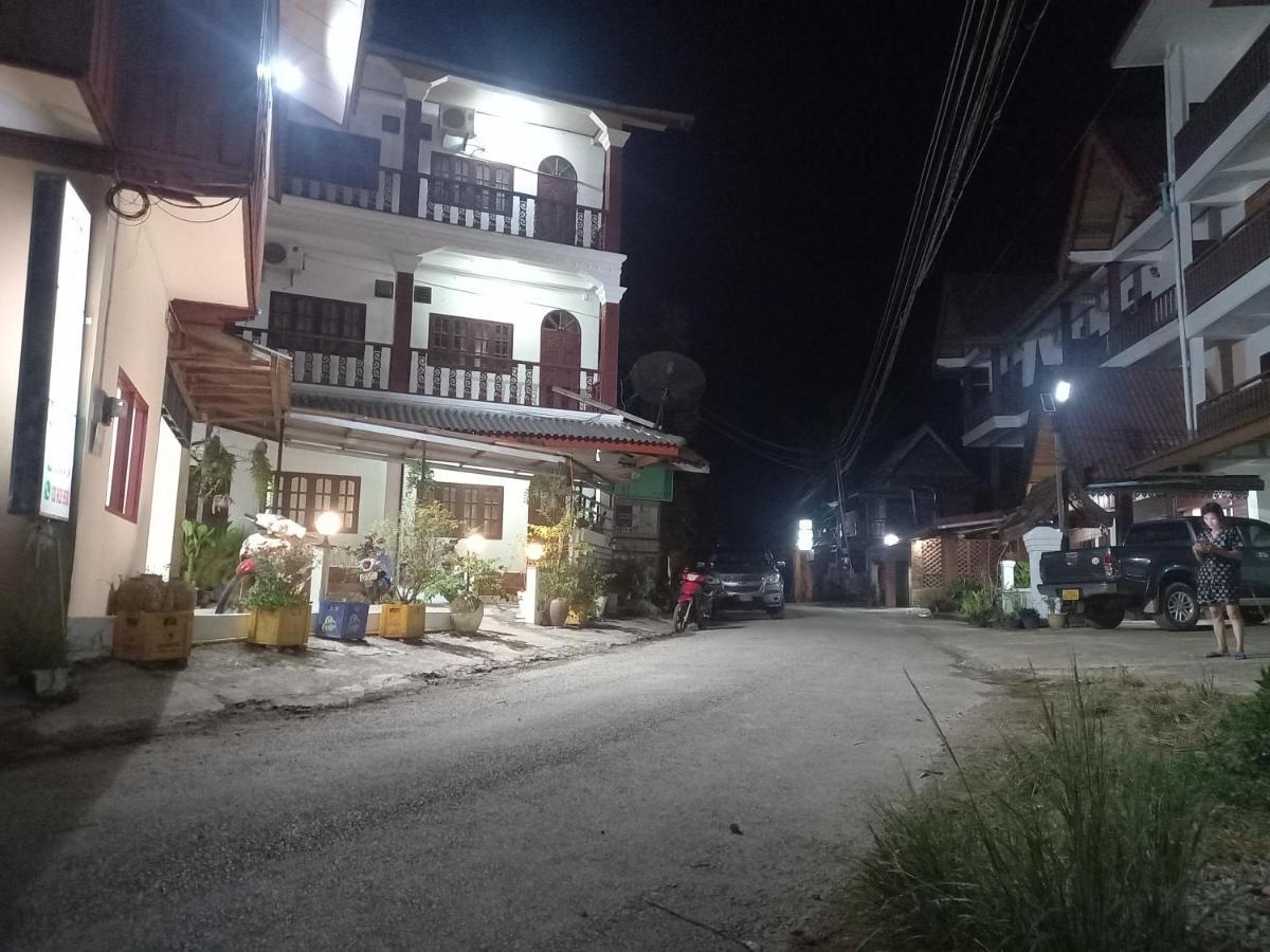 Vang Vieng Queen'S- Mountain View Hotel المظهر الخارجي الصورة